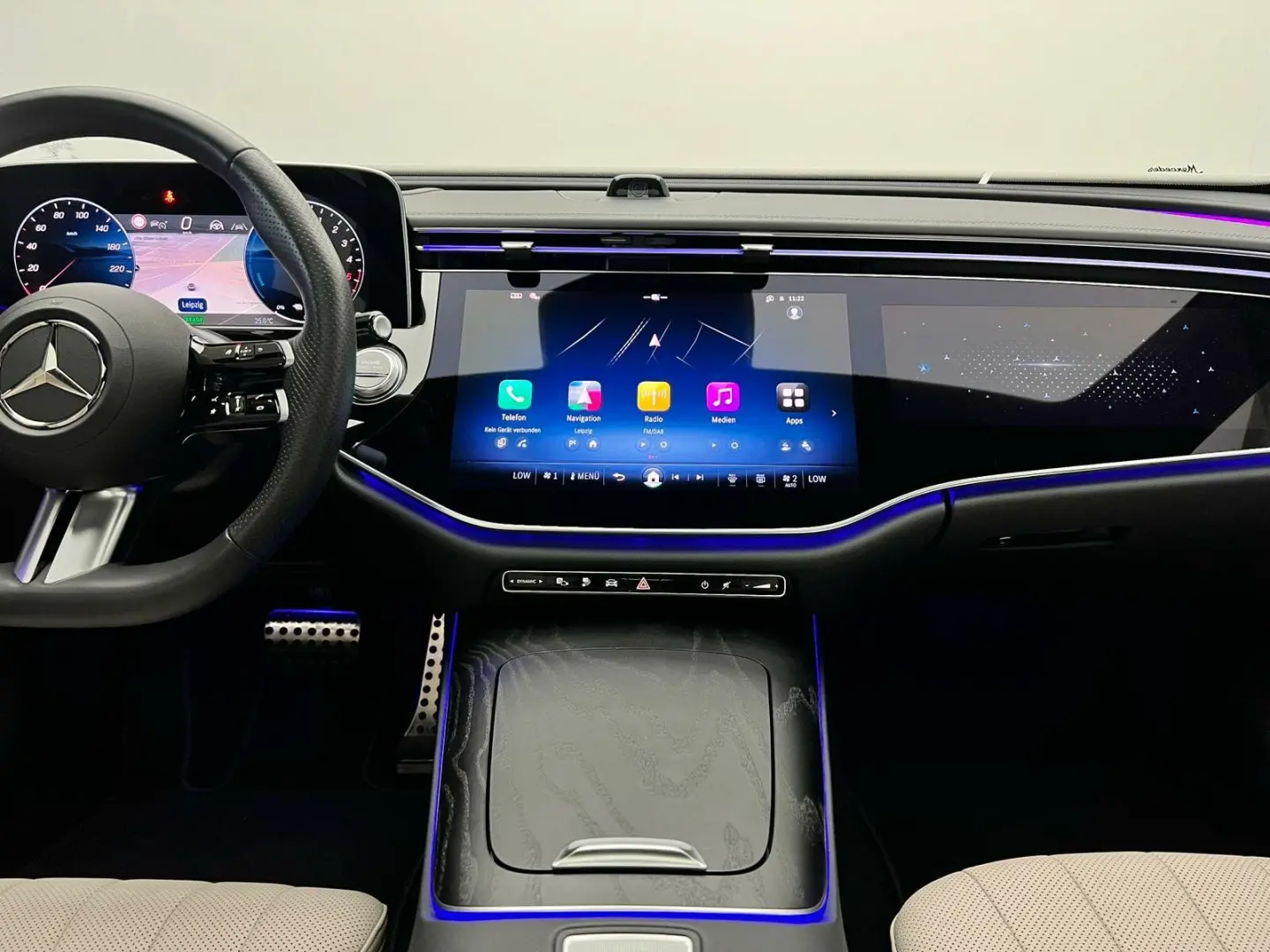 E 300de 4M AMG Premium+Night Pano+Airmatic+Massage+360