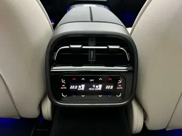 E 300de 4M AMG Premium+Night Pano+Airmatic+Massage+360