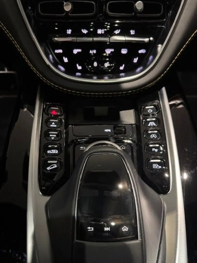 DBX 4.0 V8