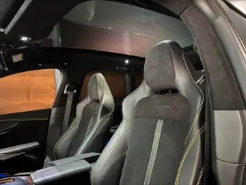 DBX 4.0 V8