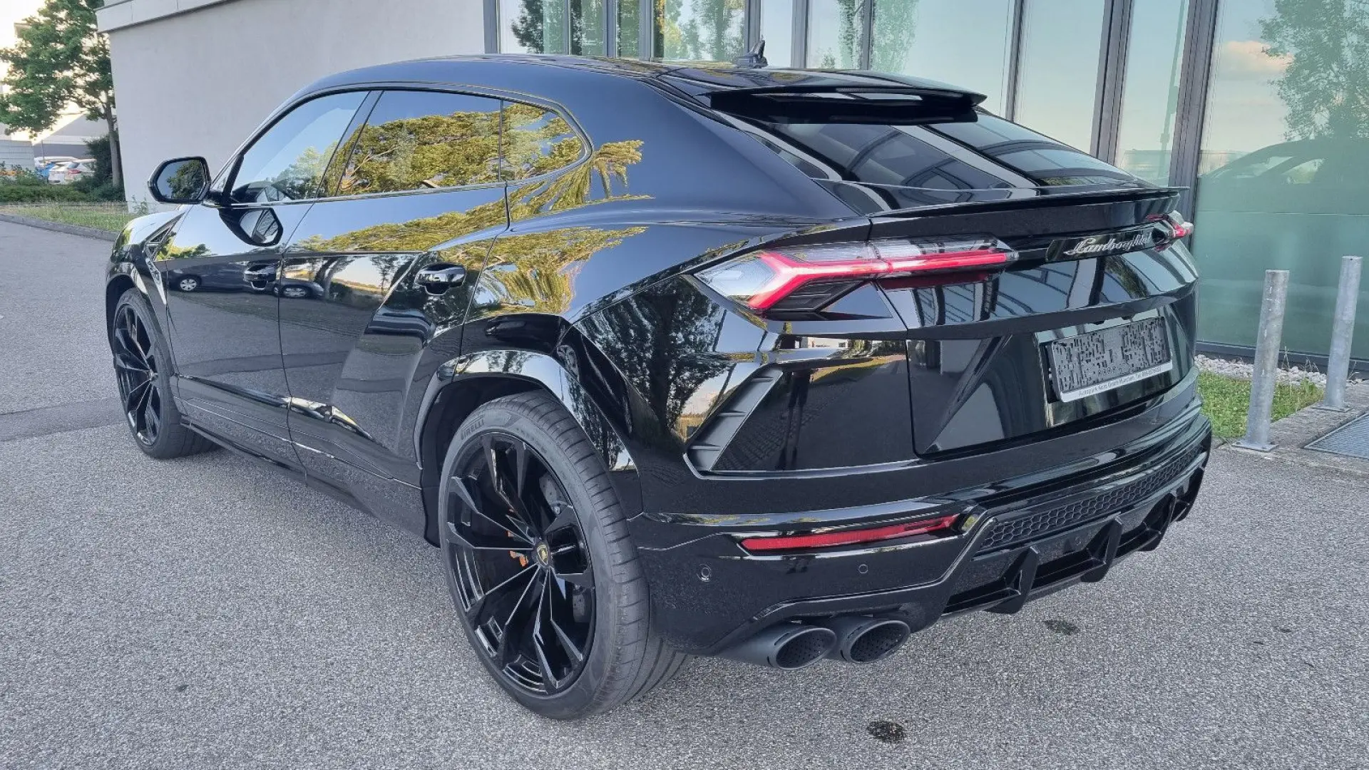 Urus 4.0 V8/23''/Pano/HUD/Anima/360