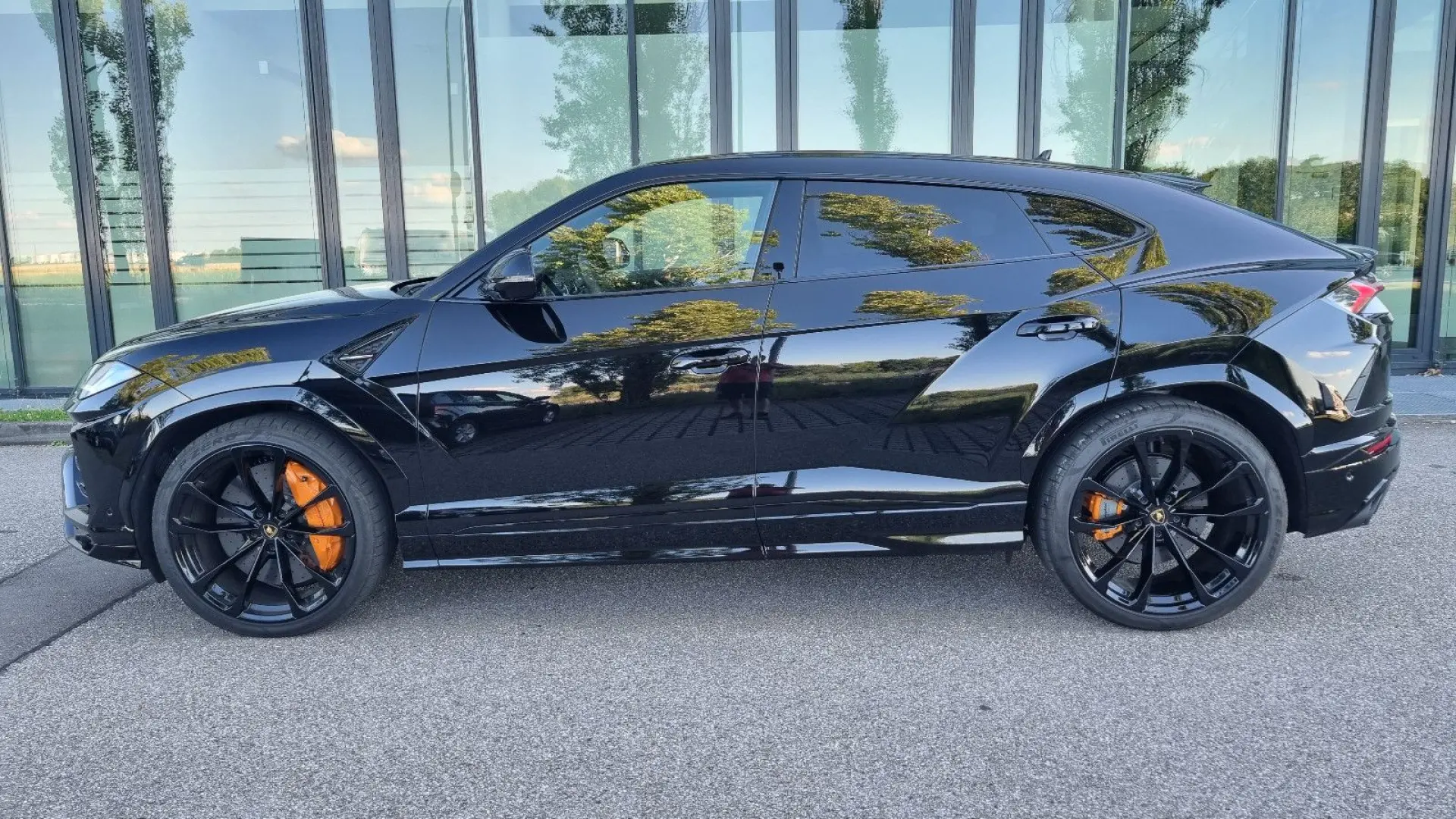 Urus 4.0 V8/23''/Pano/HUD/Anima/360