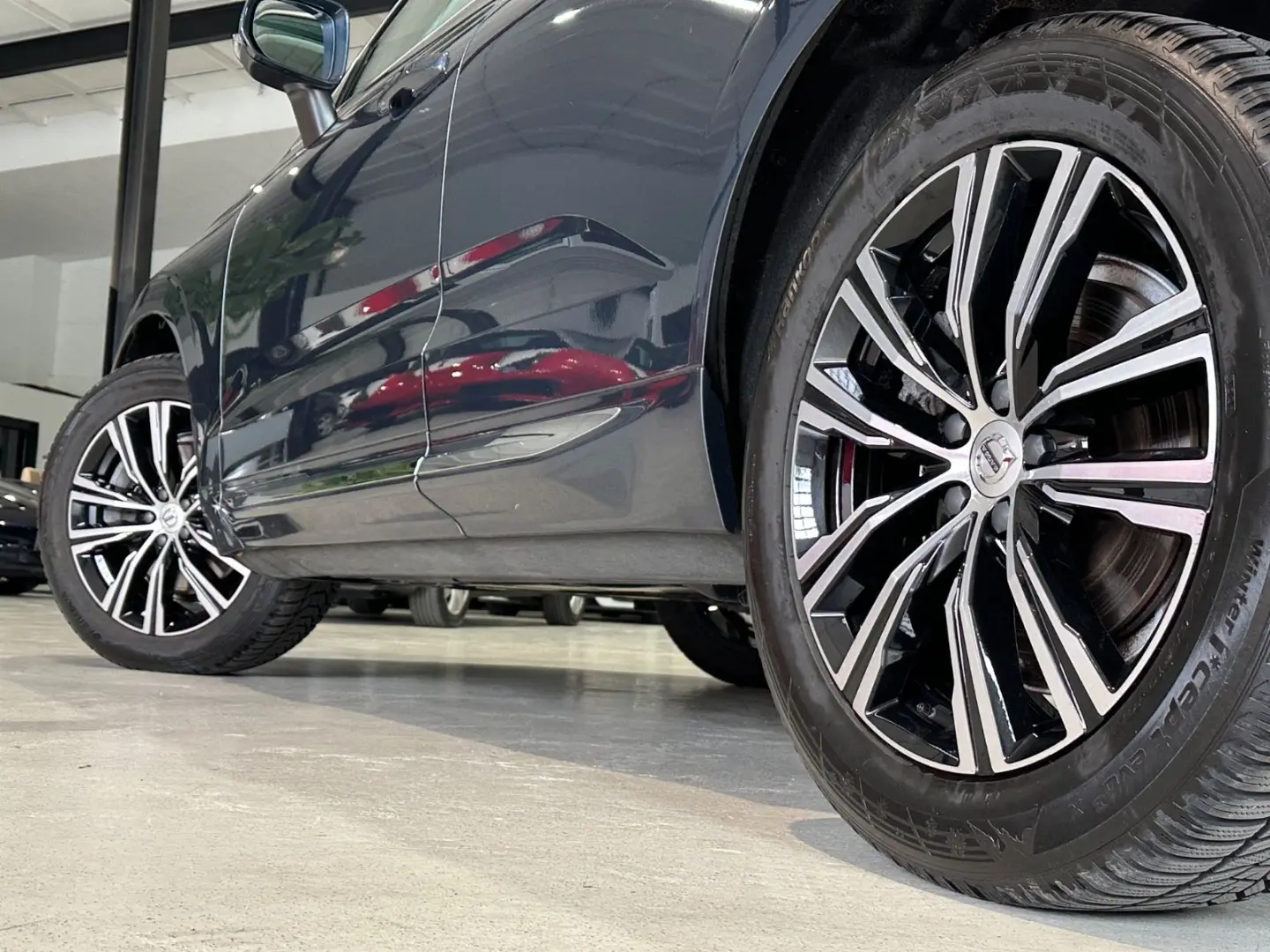 VOLVO XC60 B5 B AWD Plus Bright Inscription*LEASING
