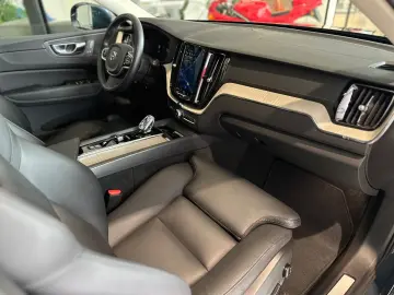 VOLVO XC60 B5 B AWD Plus Bright Inscription*LEASING