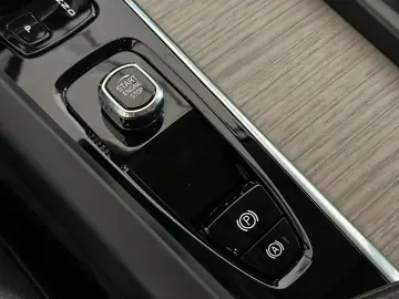 VOLVO XC60 B5 B AWD Plus Bright Inscription*LEASING
