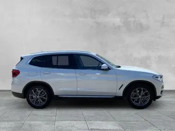X3 xDrive 20d xLine AHK+NAVI+KAMERA 360+ALLRAD+