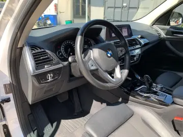 X3 xDrive 20d xLine AHK+NAVI+KAMERA 360+ALLRAD+
