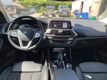 X3 xDrive 20d xLine AHK+NAVI+KAMERA 360+ALLRAD+