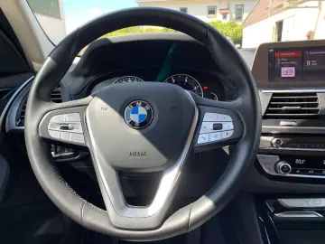 X3 xDrive 20d xLine AHK+NAVI+KAMERA 360+ALLRAD+