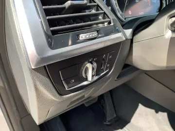 X3 xDrive 20d xLine AHK+NAVI+KAMERA 360+ALLRAD+