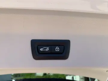 X3 xDrive 20d xLine AHK+NAVI+KAMERA 360+ALLRAD+