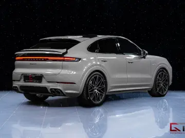 Cayenne E-Hyb Coupé FACELIFT Sp-Design 22