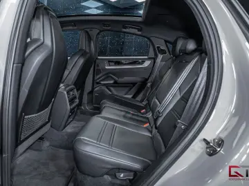 Cayenne E-Hyb Coupé FACELIFT Sp-Design 22