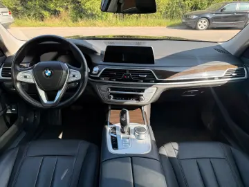 BMW 730 d Luxury Line, Schiebedach, Head-up, ACC