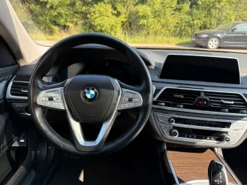 BMW 730 d Luxury Line, Schiebedach, Head-up, ACC