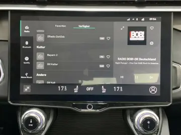 01 1.5 T PHEV Pano/SHZ/Navi/Cam/PDC/17,6kWh