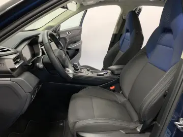 01 1.5 T PHEV Pano/SHZ/Navi/Cam/PDC/17,6kWh