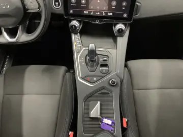 01 1.5 T PHEV Pano/SHZ/Navi/Cam/PDC/17,6kWh