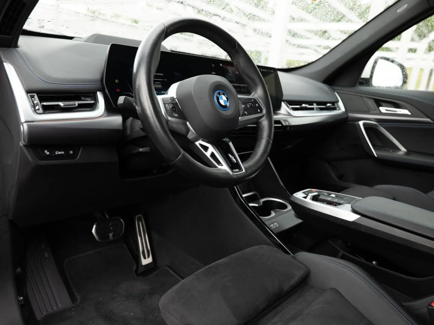 X1 xDrive 30 M-Sport AHK HUD 360° LED NAVI SHZ