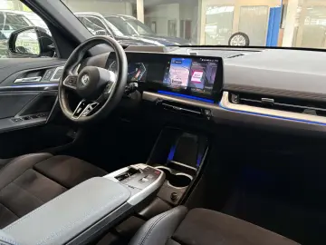 X1 xDrive23i M Sport DA+ PA+ HuD H/K AdapLED Shz