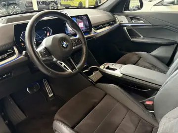 X1 xDrive23i M Sport DA+ PA+ HuD H/K AdapLED Shz