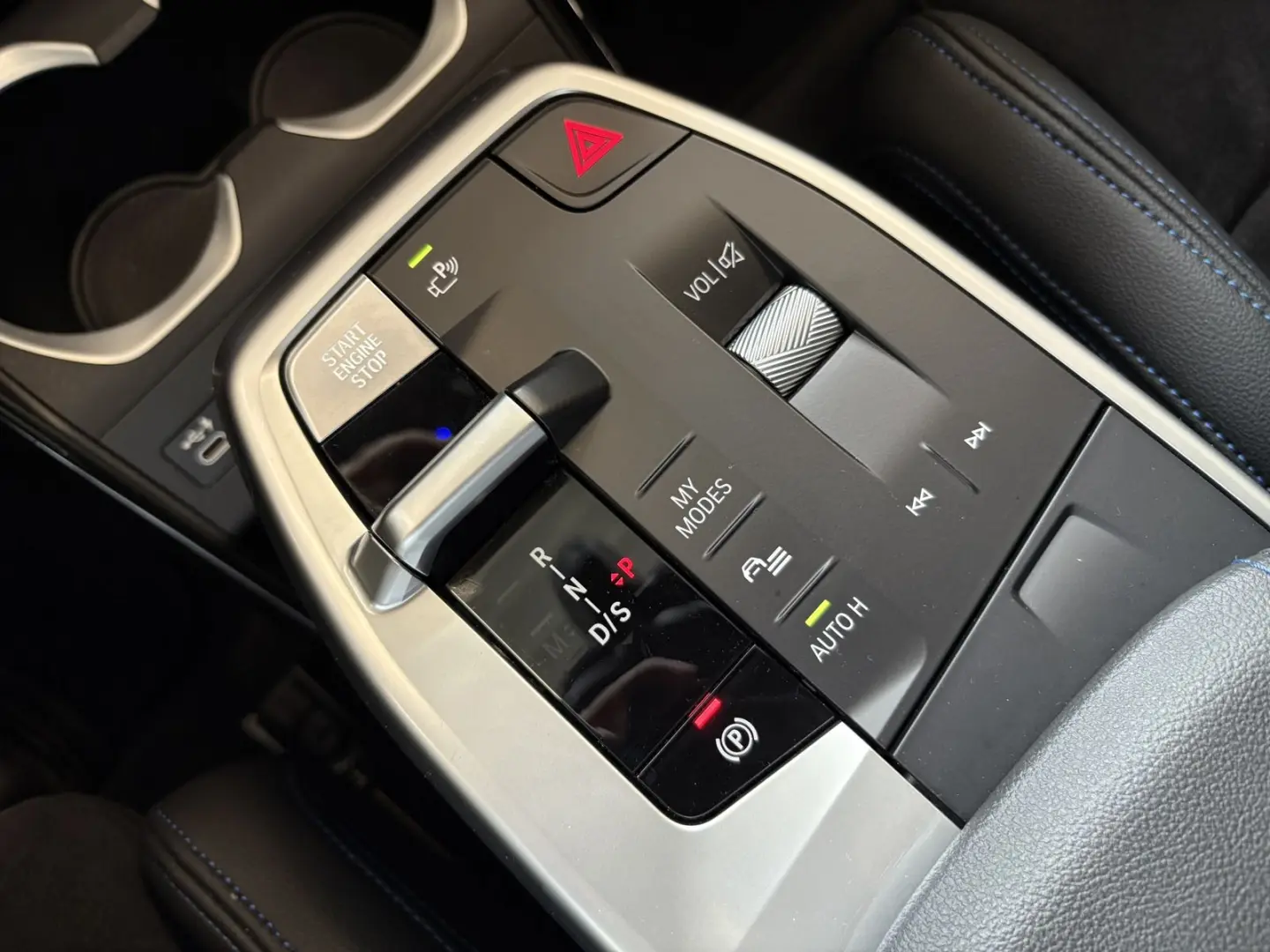 X1 xDrive23i M Sport DA+ PA+ HuD H/K AdapLED Shz
