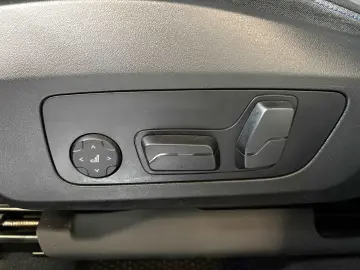 X1 xDrive23i M Sport DA+ PA+ HuD H/K AdapLED Shz