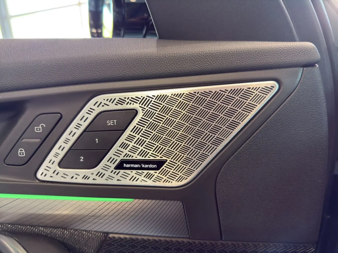 X2 xDrive20d NP 59.670,- WirelessCharging HiFi