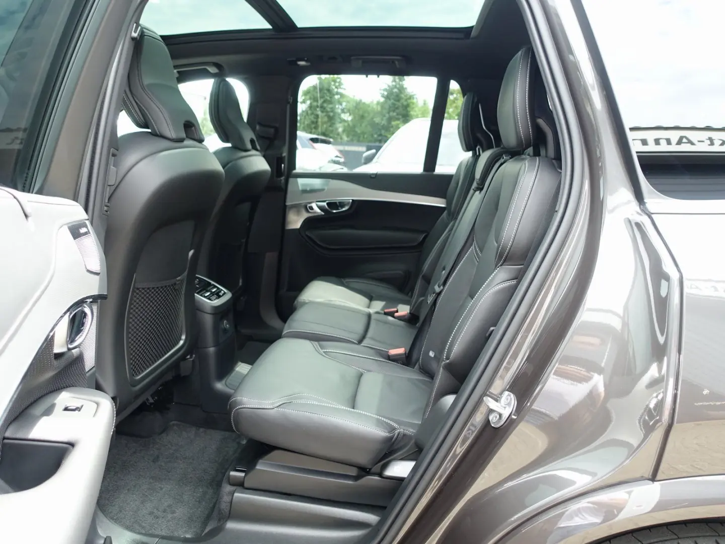 XC90T8 Bright AWD/HeadUP/Pano/FourC/AHK/360°/BLS