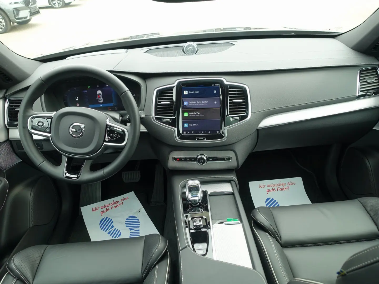 XC90T8 Bright AWD/HeadUP/Pano/FourC/AHK/360°/BLS