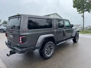 Gladiator Overland 4WD