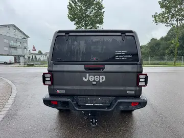 Gladiator Overland 4WD