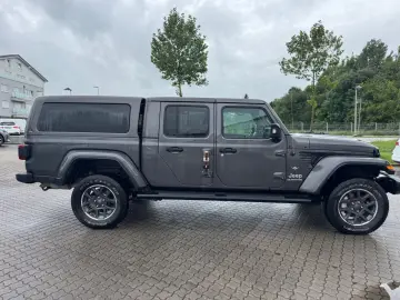 Gladiator Overland 4WD