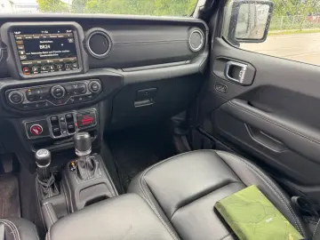 Gladiator Overland 4WD