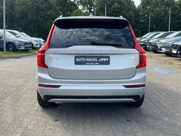 XC90 Recharge T8 AWD Plus Dark |LUFT|22