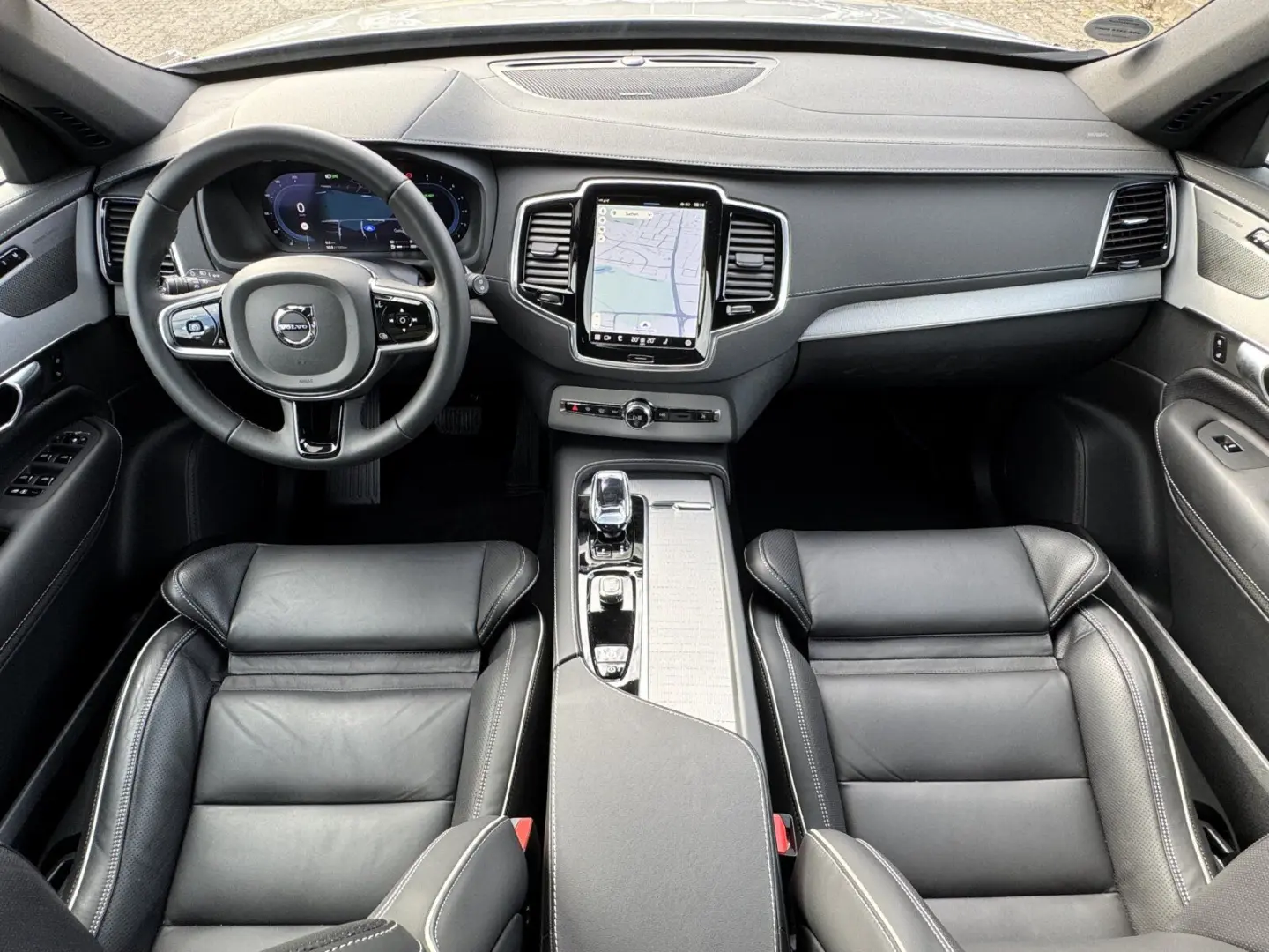 XC90 Recharge T8 AWD Plus Dark |LUFT|22