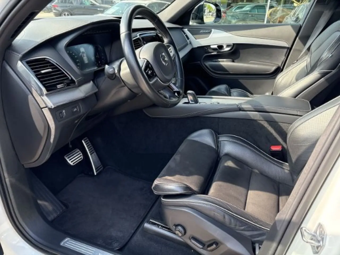 XC90 R Design B5 20''LM 7 Seat Pano ACC DAB Rück