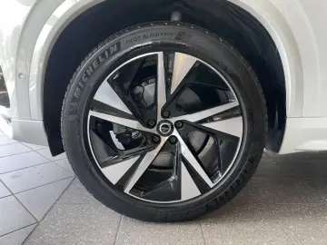 XC90  B5 D AWD RDesign LED BLIS BOWERS