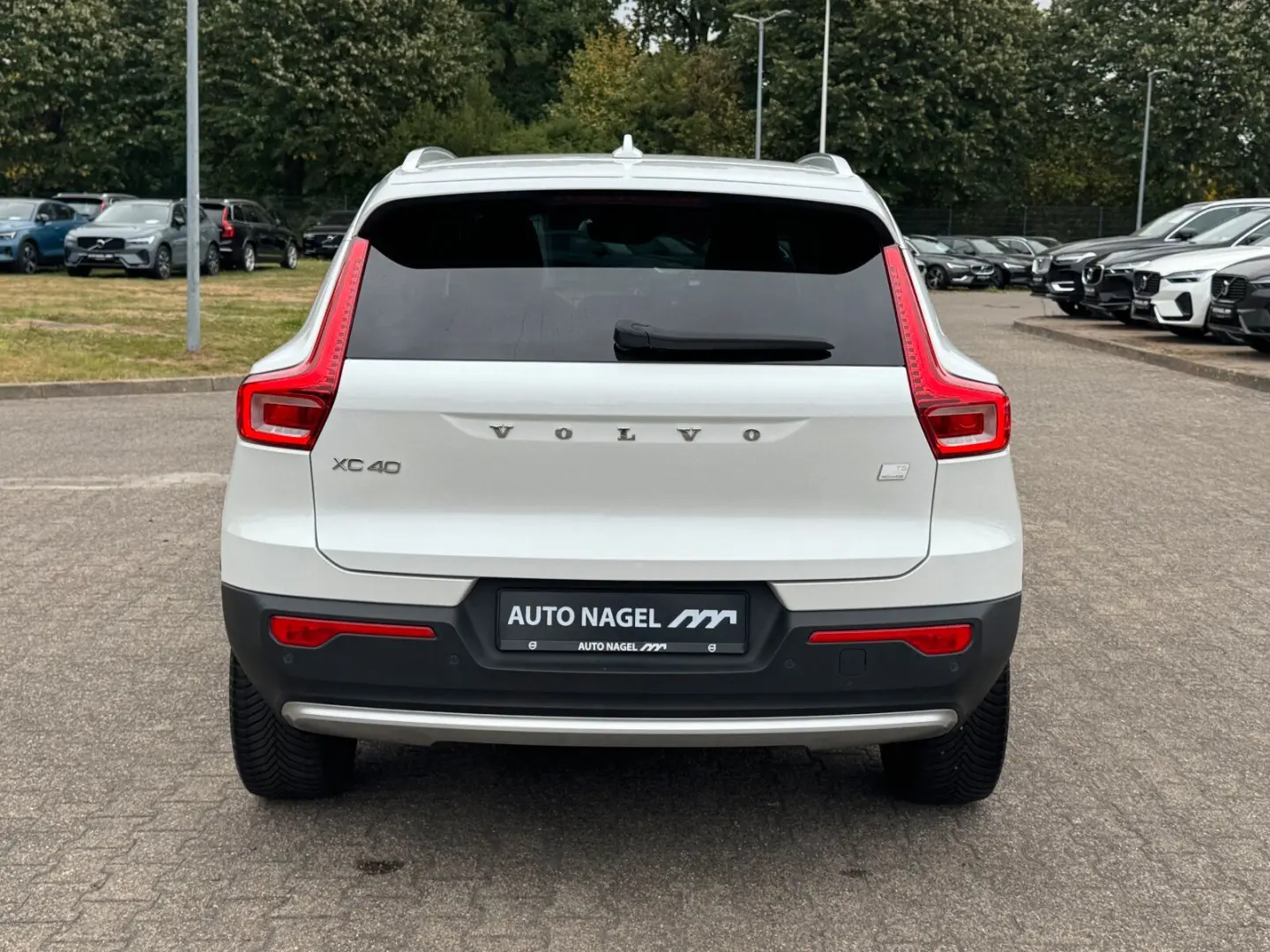 XC40 T5 Plus Bright Plug-In Navi/Keyless-Start