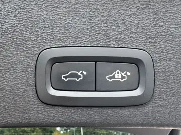 XC40 T5 Plus Bright Plug-In Navi/Keyless-Start