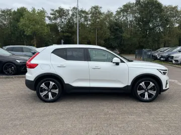 XC40 T5 Plus Bright Plug-In Navi/Keyless-Start