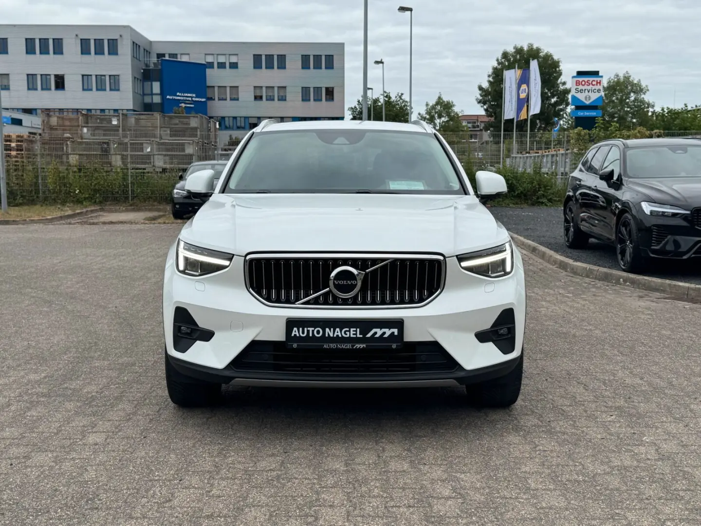 XC40 T5 Plus Bright Plug-In Navi/Keyless-Start