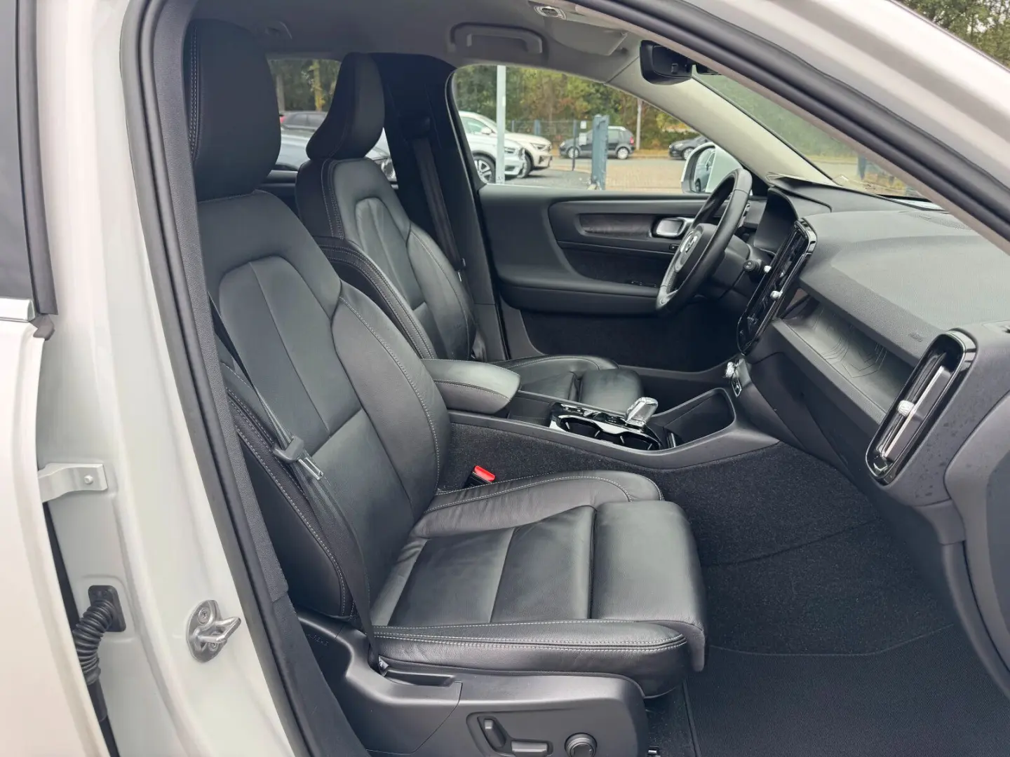 XC40 T5 Plus Bright Plug-In Navi/Keyless-Start