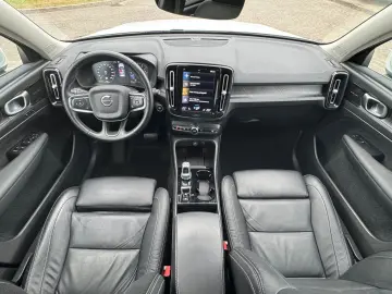 XC40 T5 Plus Bright Plug-In Navi/Keyless-Start