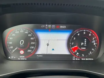 XC40 T5 Plus Bright Plug-In Navi/Keyless-Start