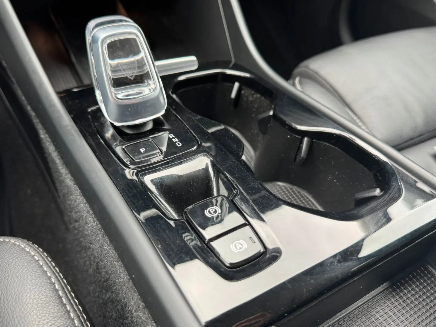 XC40 T5 Plus Bright Plug-In Navi/Keyless-Start