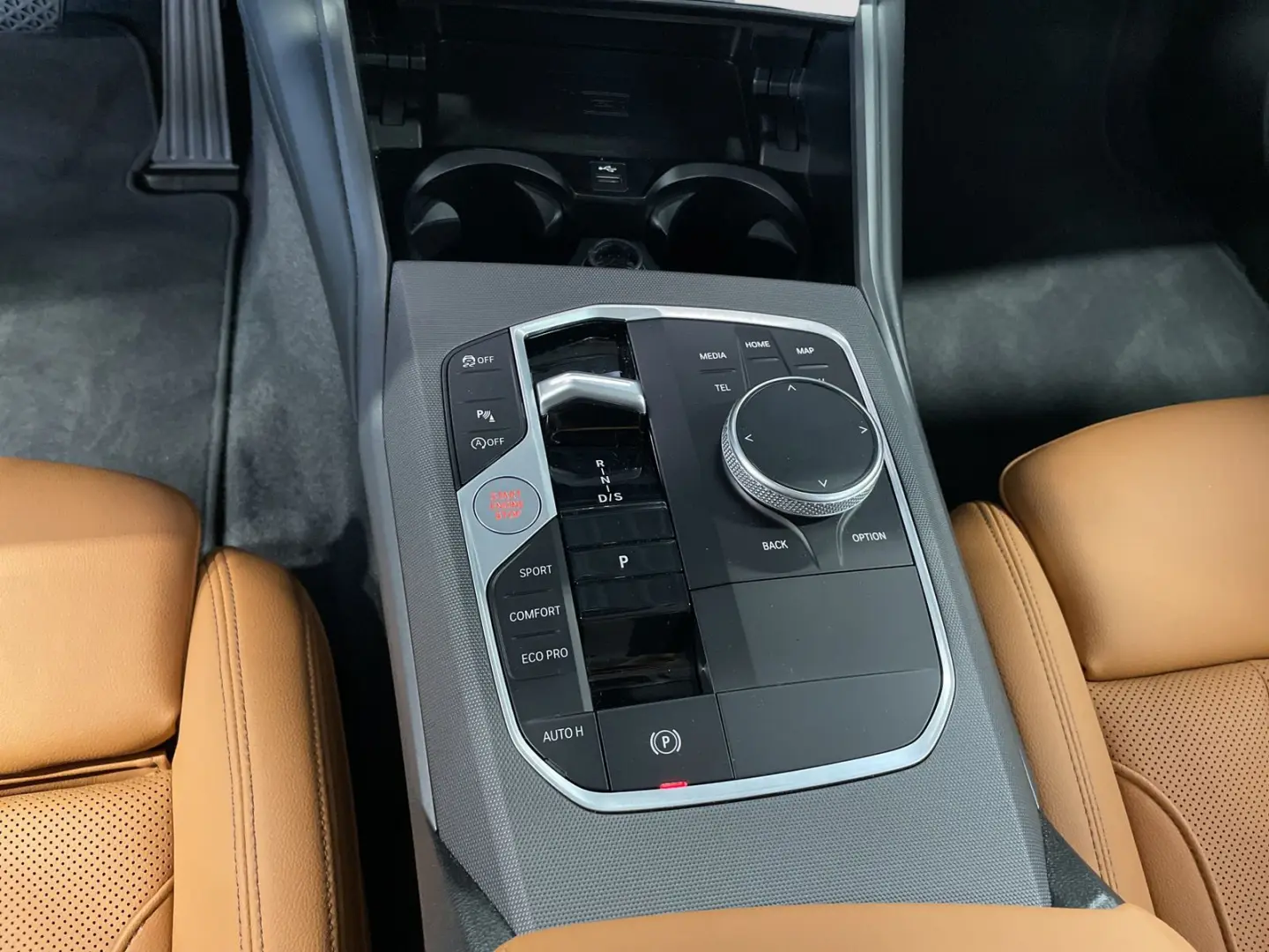 218i Coupé LiveCockpitProf Kamera Driv.Assist