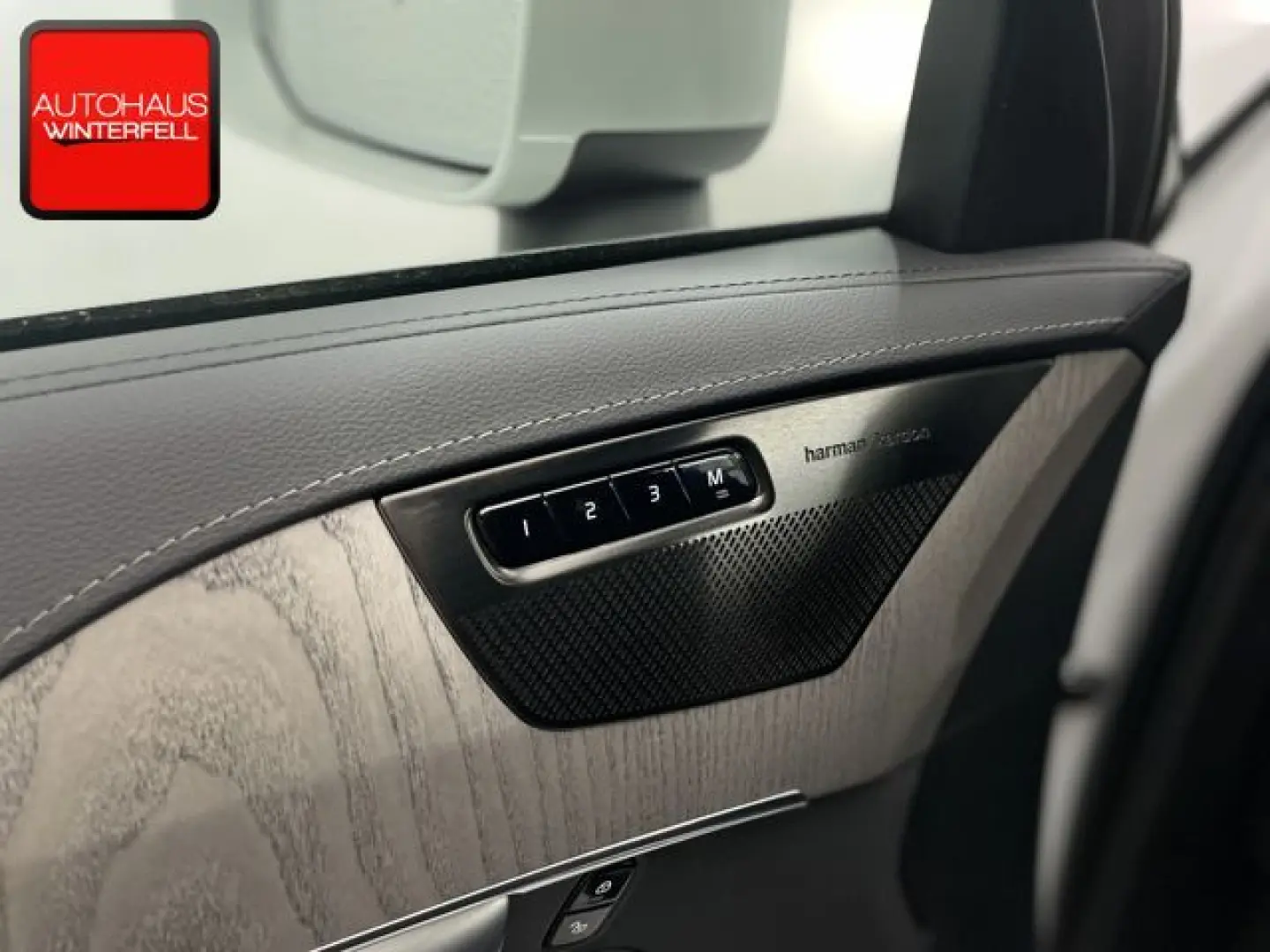 XC90 B5 AWD ULTIMATE BRIGHT 7SITZ+PANO+MASSAGE+