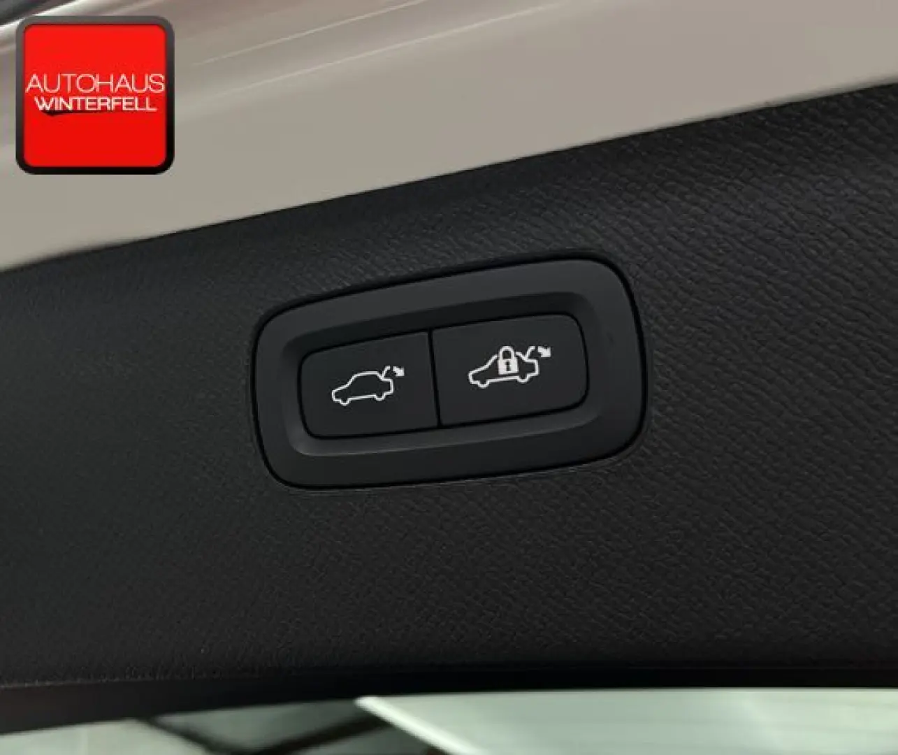 XC90 B5 AWD ULTIMATE BRIGHT 7SITZ+PANO+MASSAGE+
