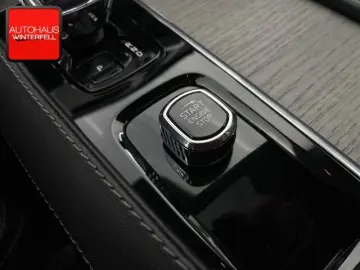 XC90 B5 AWD ULTIMATE BRIGHT 7SITZ+PANO+MASSAGE+